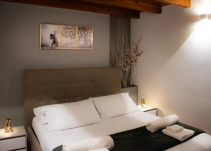 Urban Chic Apartment